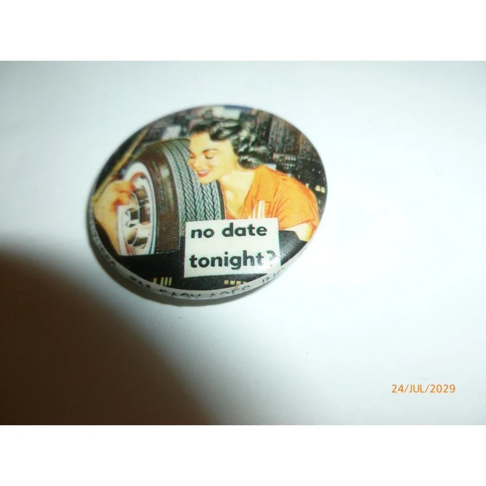 Vintage 1980 Bob Holmes No Date Tonight Pinback Button Easy Aces Inc Retro Humor